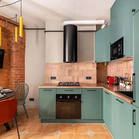 Spacious Designer Апартаменты *